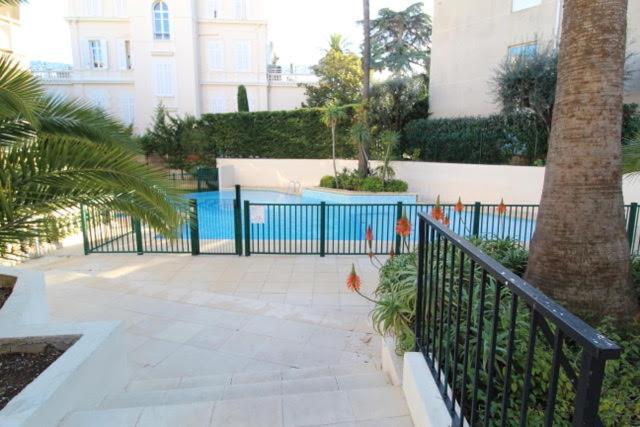 CANNES-PASSY - TRÈS BEAU STUDIO POUR 4 PERS - PISCINE DANS RÉSIDENCE - PARKING PRIVé - JARDIN Ngoại thất bức ảnh